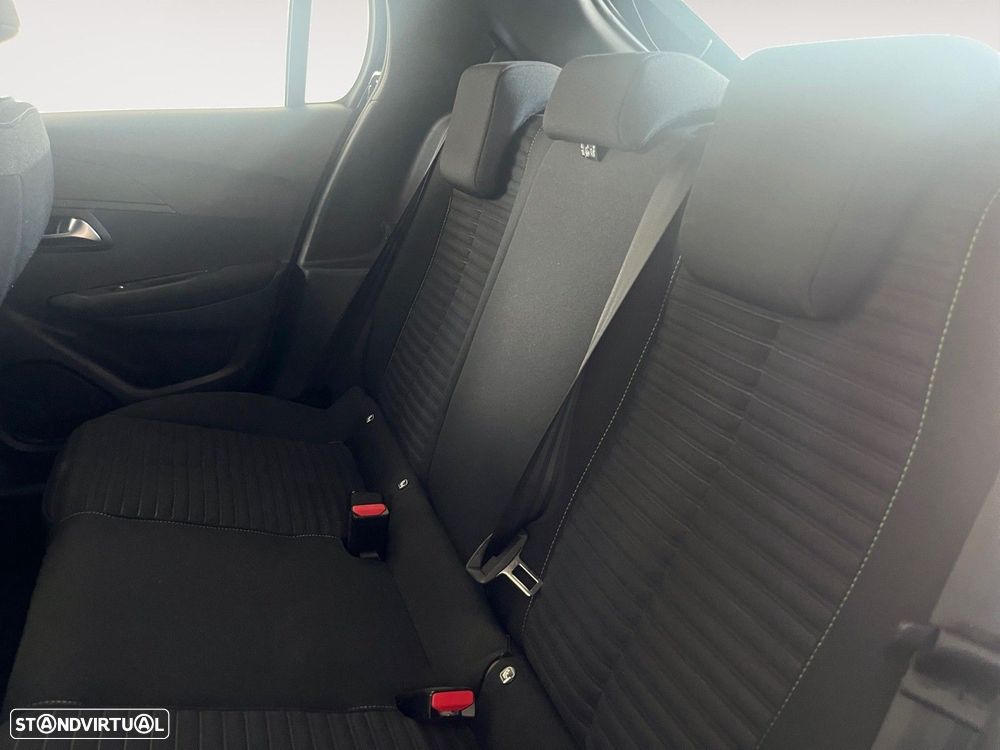 Peugeot 208 1.2 PureTech Active - 13