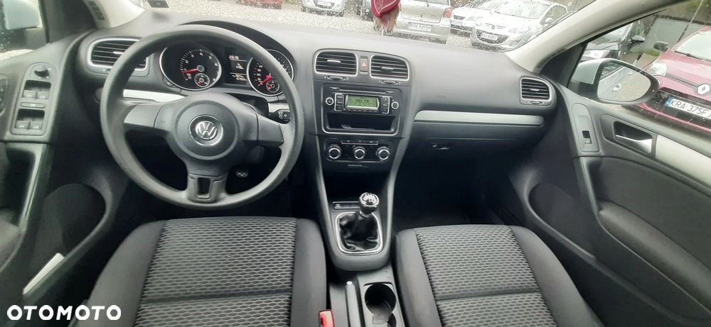 Volkswagen Golf - 36