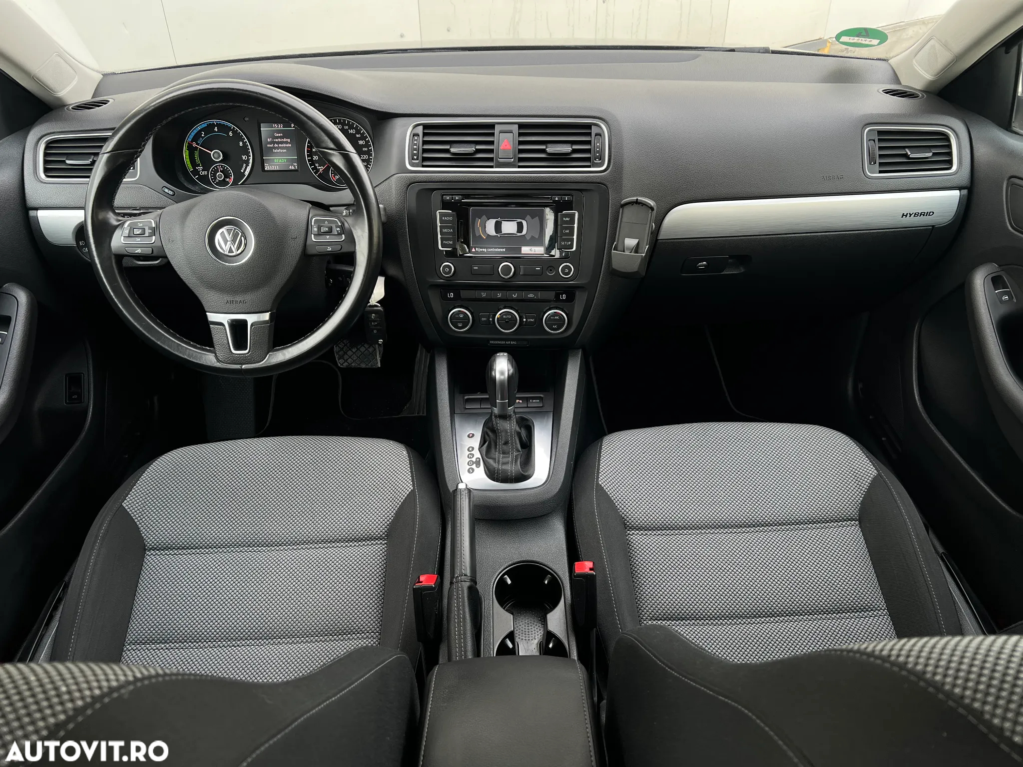 Volkswagen Jetta - 10