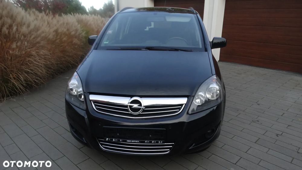 Opel Zafira 1.8 Design Edition - 2