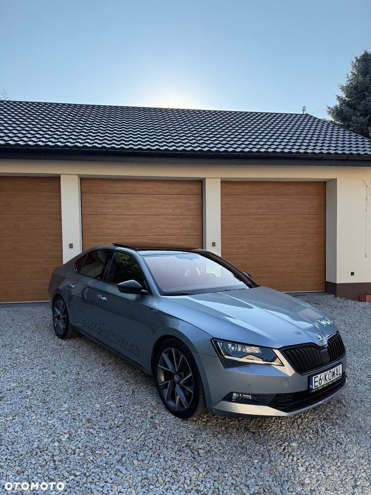 Skoda Superb 2.0 TDI SCR 4x4 Sportline DSG - 3
