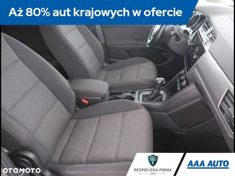 Volkswagen Touran - 10