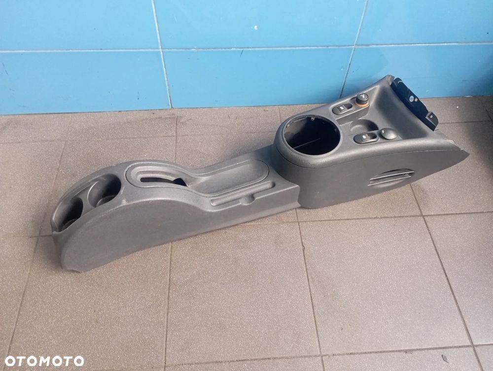 Tunel podłokietnik środkowy Citroen C3 - 1