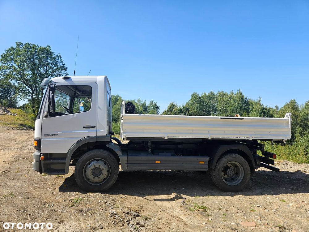 Mercedes-Benz ATEGO 1223 4x2 - 4