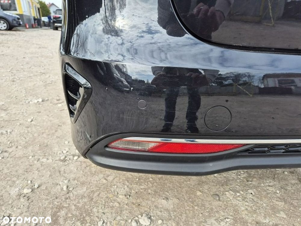 Kia Ceed - 10