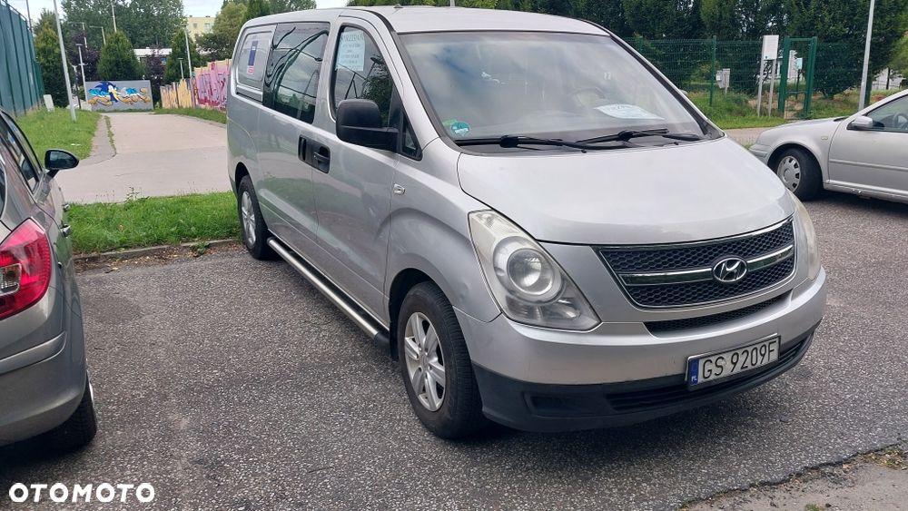 Hyundai H-1 - 2