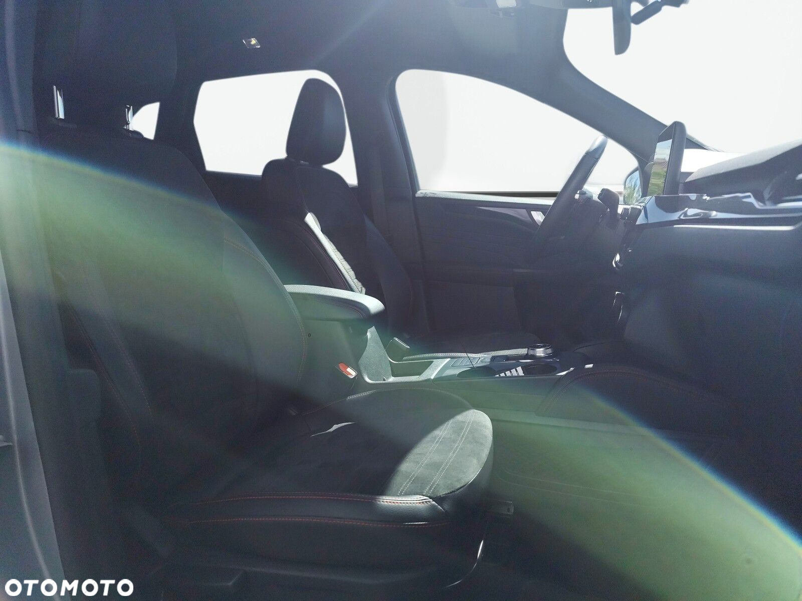 Ford Kuga - 22