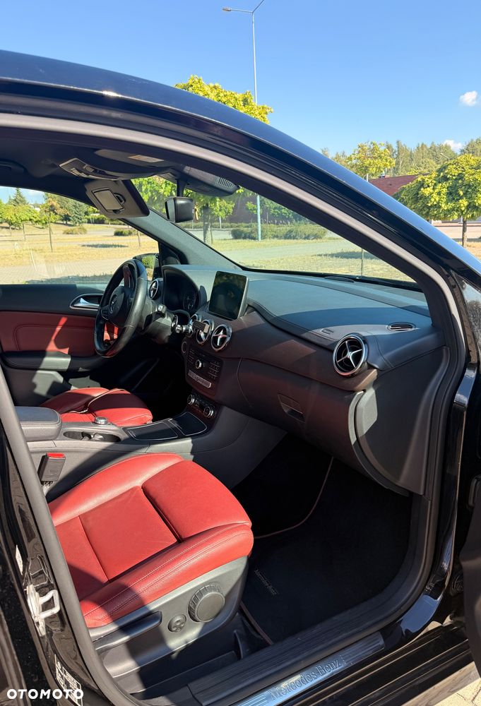 Mercedes-Benz Klasa B (Electric Drive) 250 e - 10