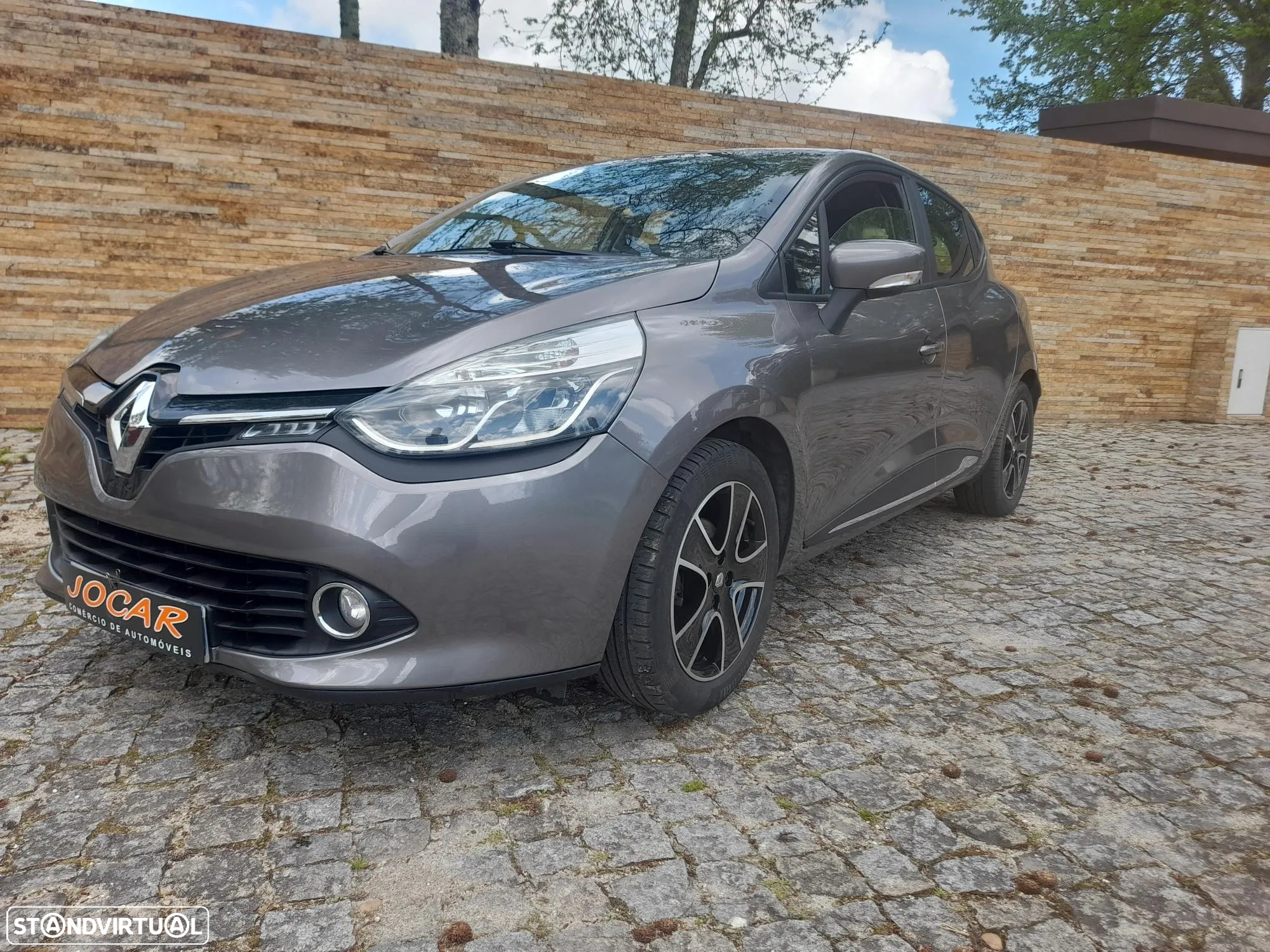 Renault Clio - 2
