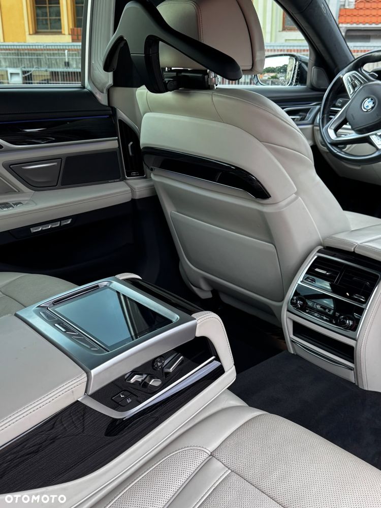 BMW Seria 7 740Ld xDrive - 30