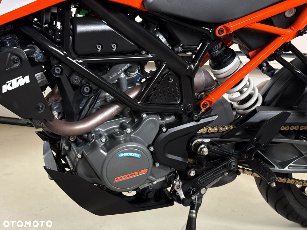 KTM Duke 125 - 10
