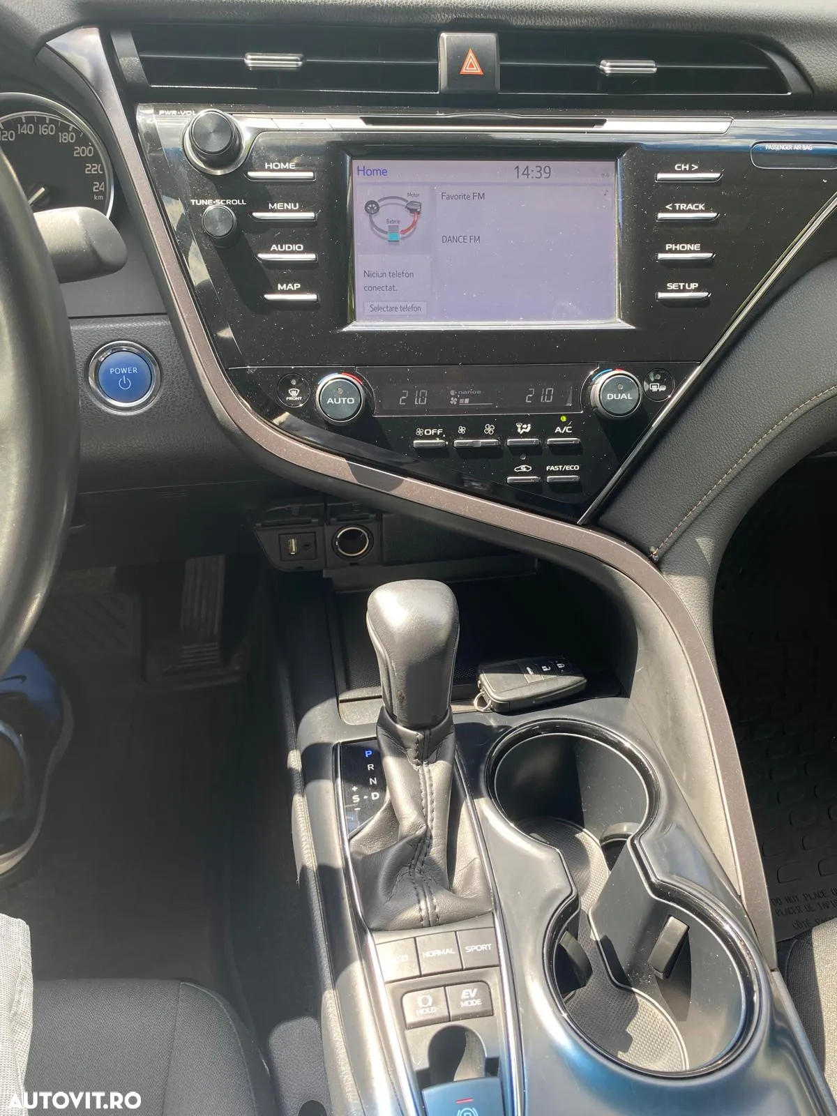 Toyota Camry 2.5 Hybrid Business - 7