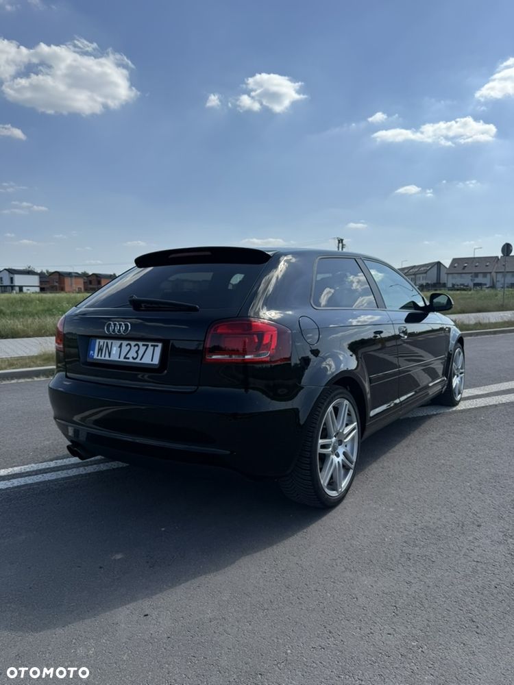 Audi A3 3-drzwiowe 1.8 TFSI S tronic S line Sportpaket (plus) - 4