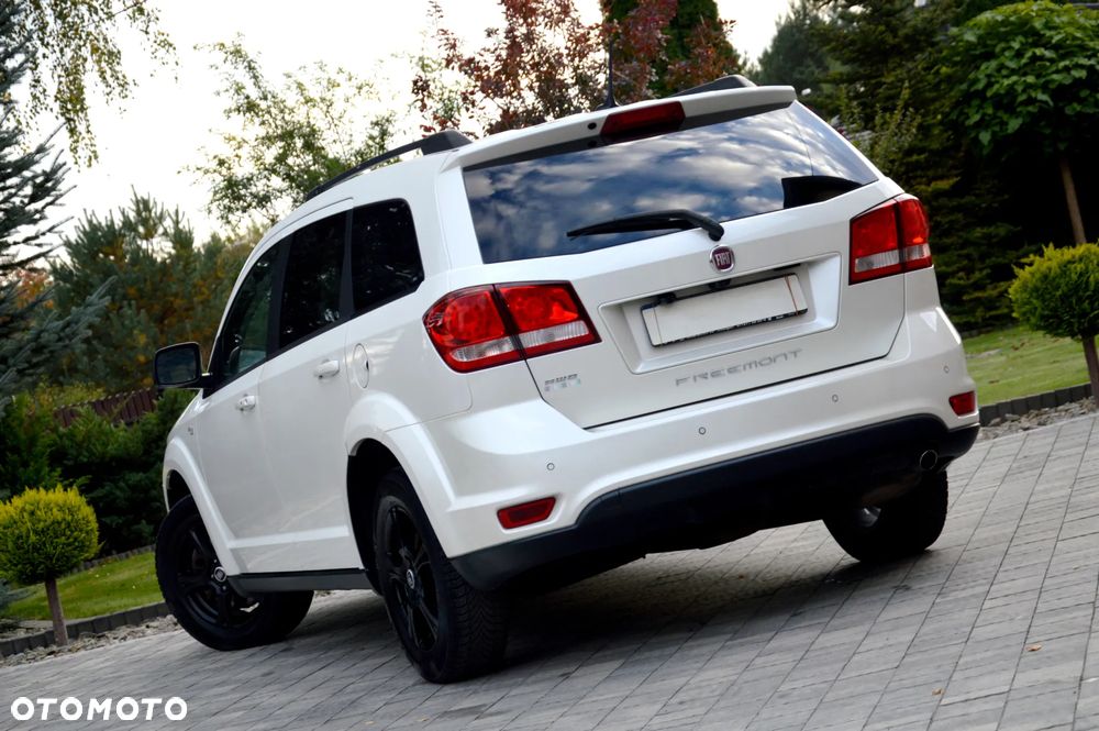 Fiat Freemont 2.0 Multijet 16V DPF Automatik Allrad Black Code - 14