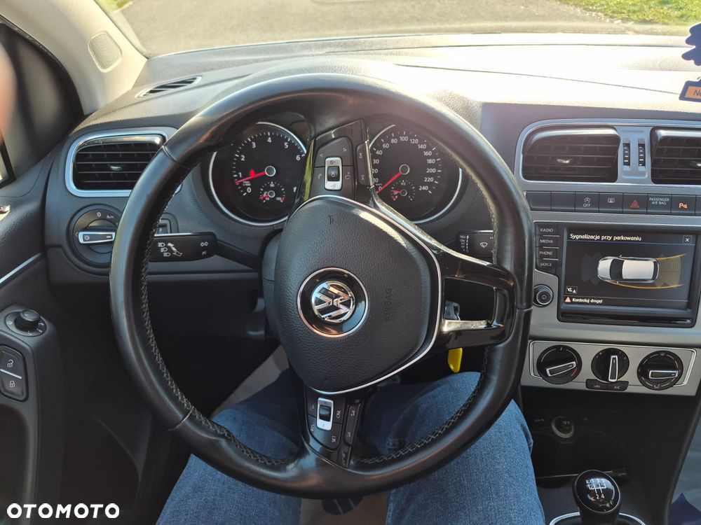 Volkswagen Polo - 4