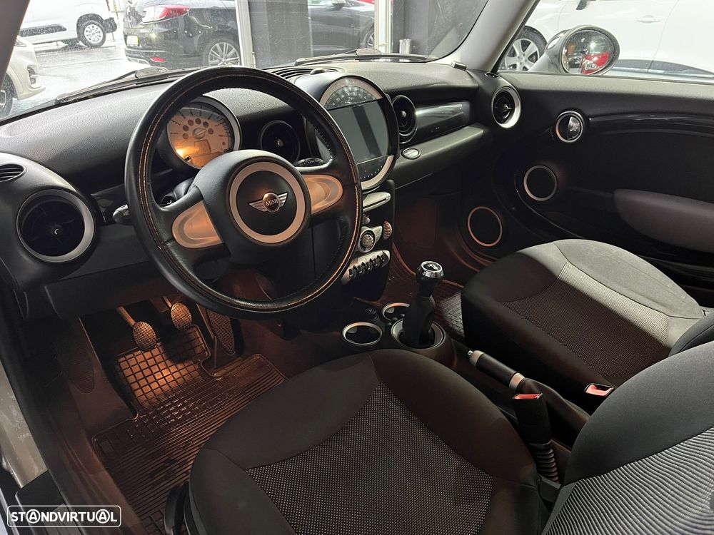 MINI 3 Portas Cooper - 13