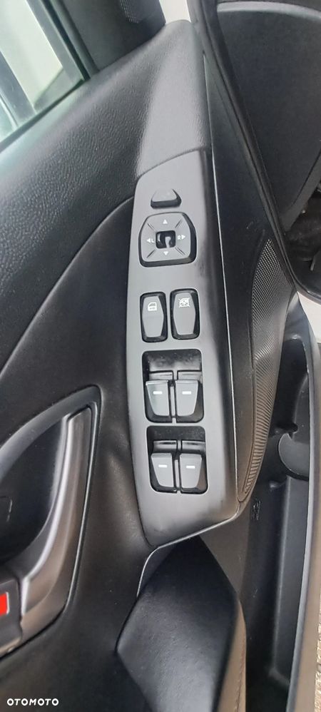 Hyundai ix35 1.7 CRDi Premium 2WD - 17
