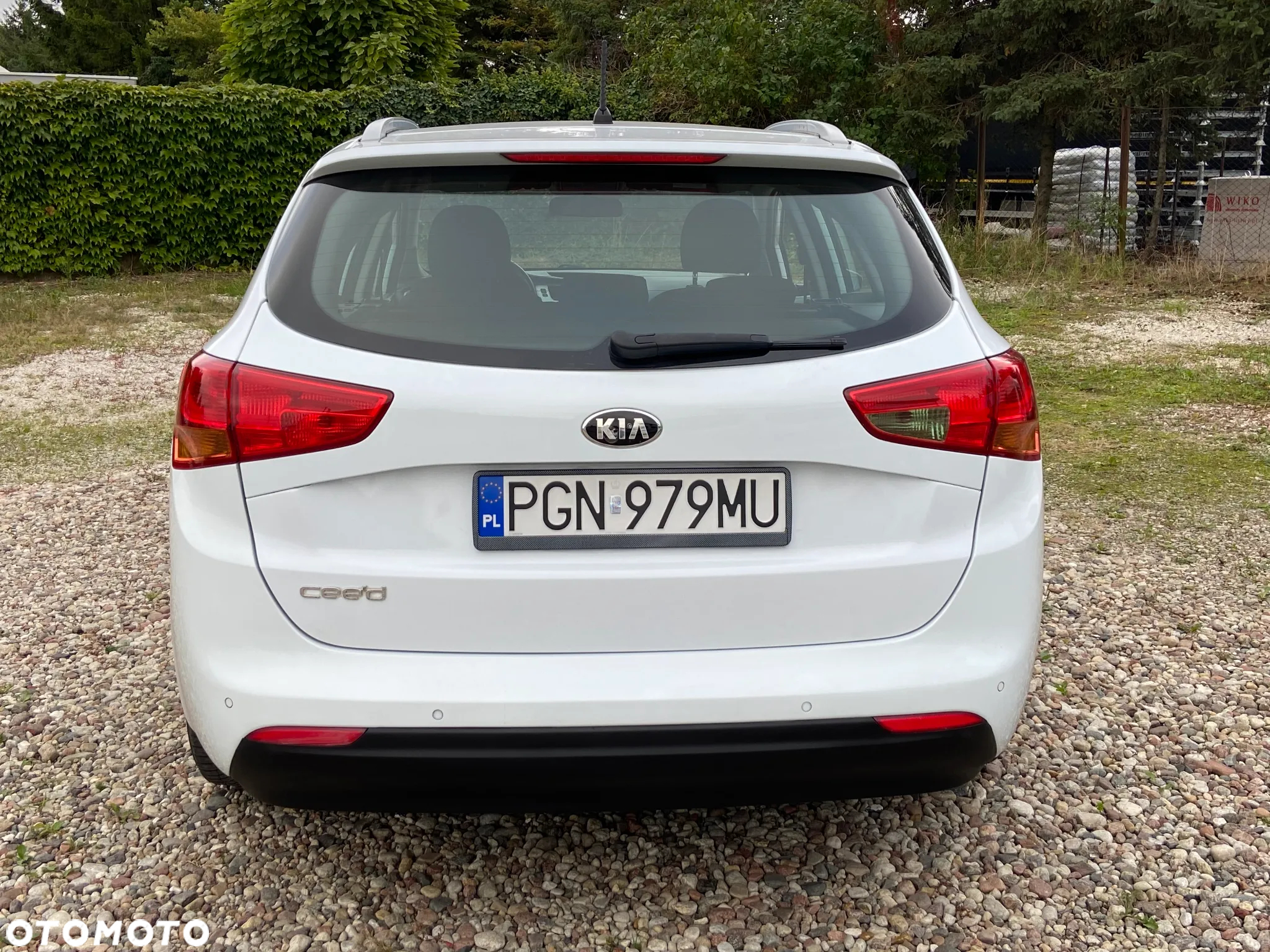 Kia Ceed - 10