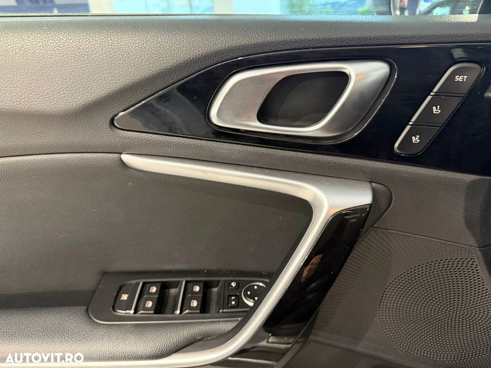 Kia XCeed 1.6 GDI 6DCT PHEV Vision - 9