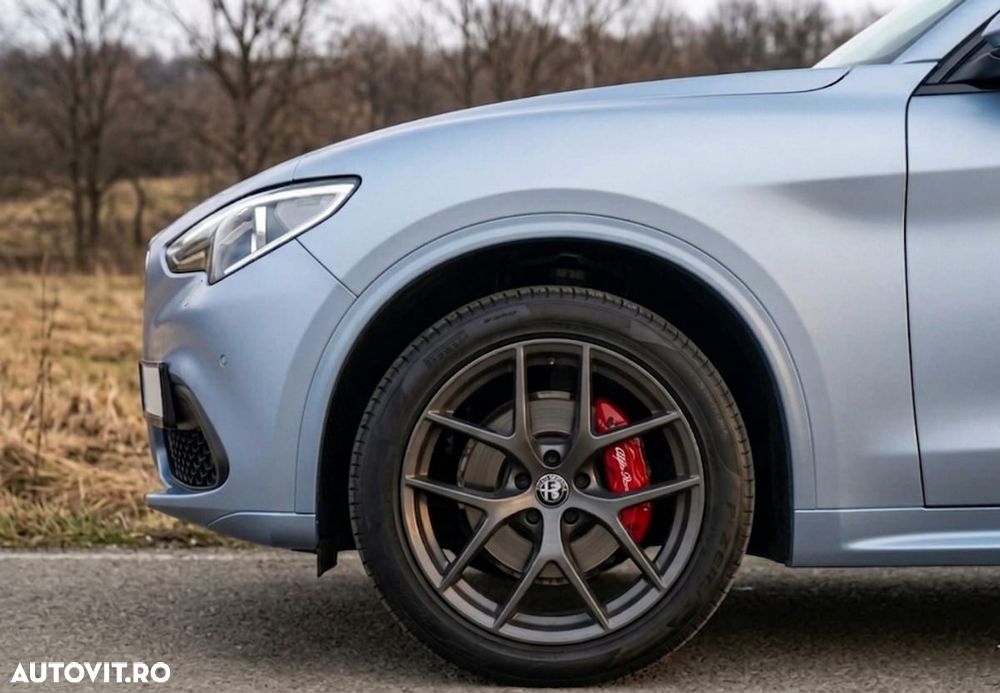 Alfa Romeo Stelvio 2.0 Turbo 16V AT8-Q4 Ti - 16