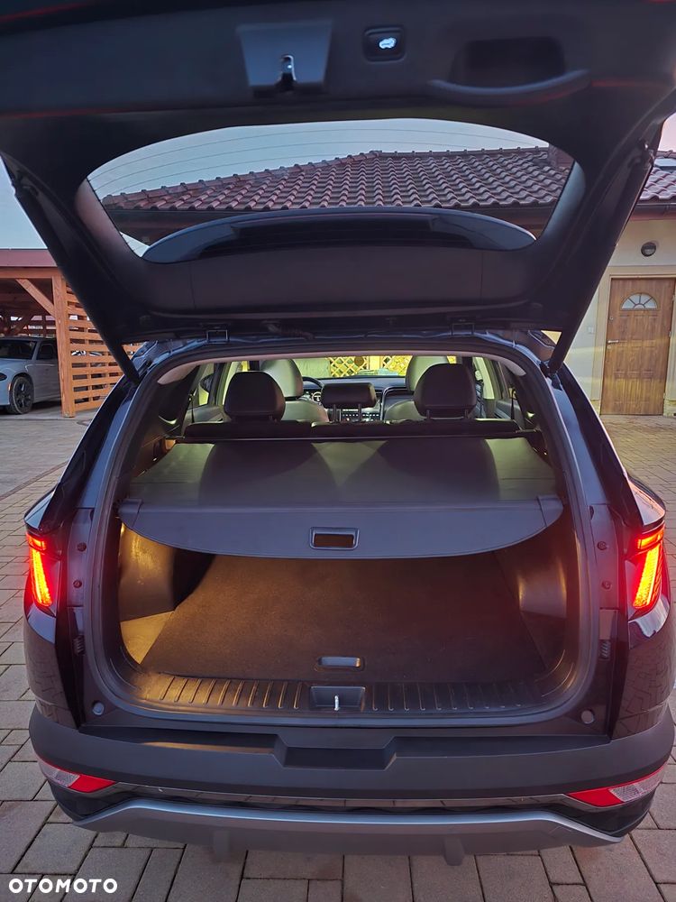 Hyundai Tucson 1.6 T-GDi HEV Executive 4WD - 15