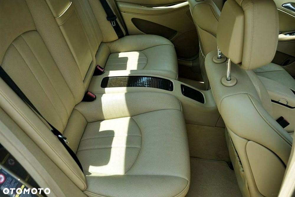 Mercedes-Benz CLS 350 CGI 7G-TRONIC - 20