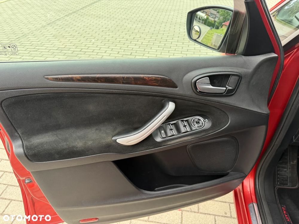 Ford Galaxy 2.0 TDCi Ghia - 35