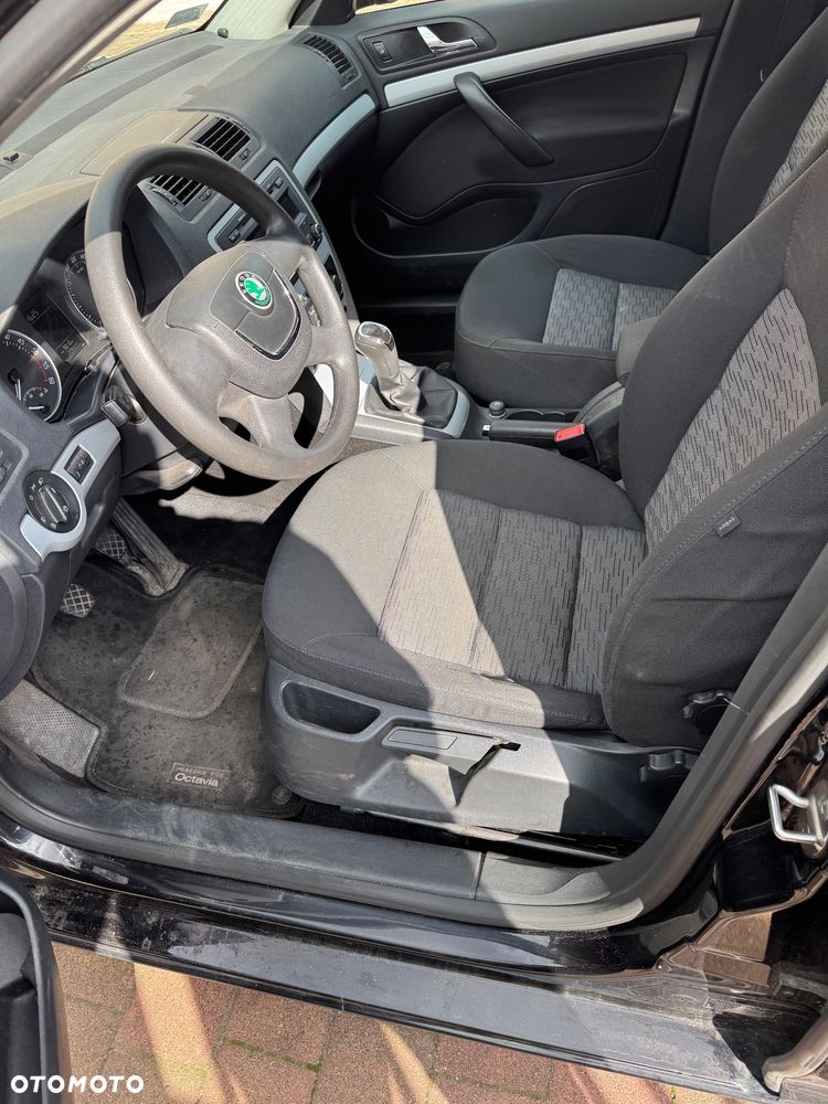Skoda Octavia 2.0 TDI DPF Ambition - 14