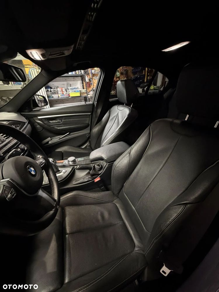 BMW Seria 3 340i xDrive Edition M Sport Shadow - 20