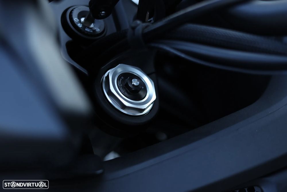 QJ Motor SRT 900SX - 13