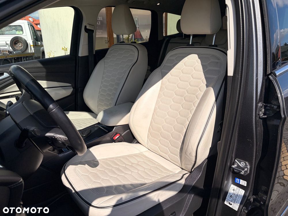 Ford Kuga 2.0 TDCi 4x4 Vignale - 12