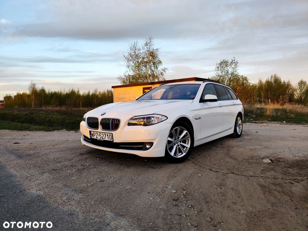 BMW Seria 5 520d - 25