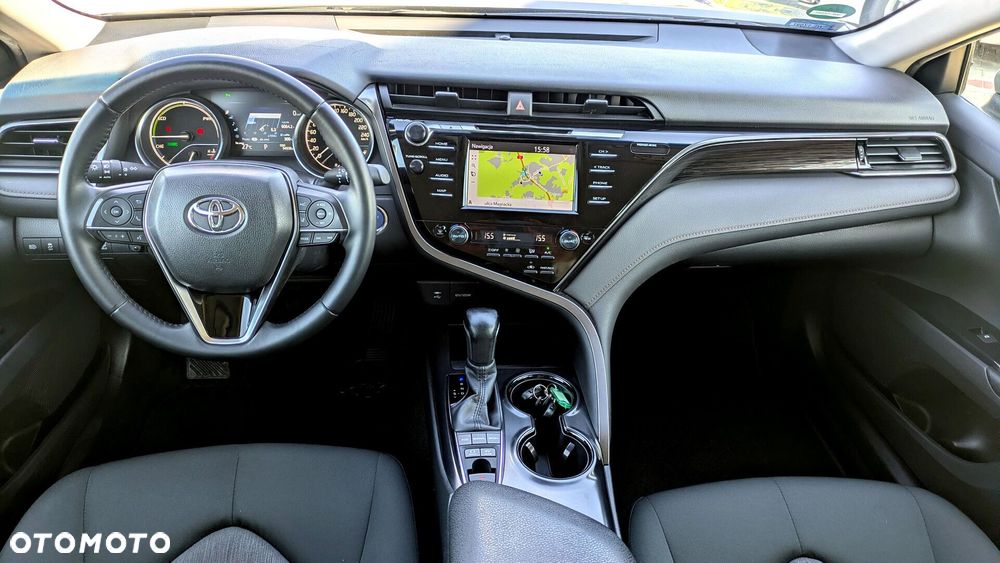 Toyota Camry 2.5 Hybrid Comfort CVT - 13