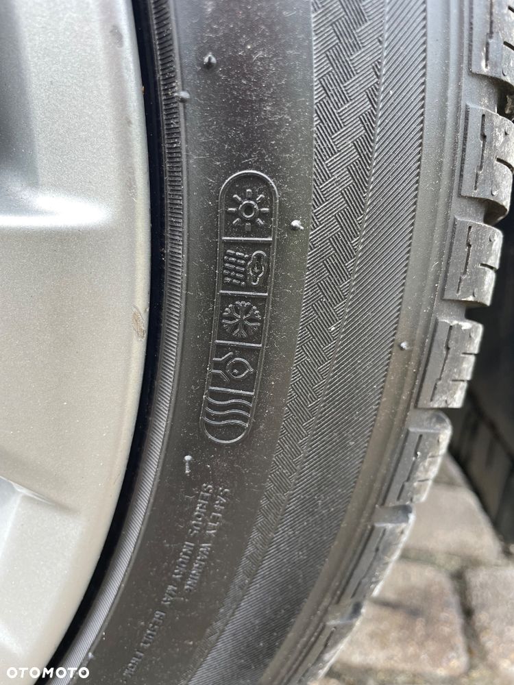 BMW Seria 3 - 33