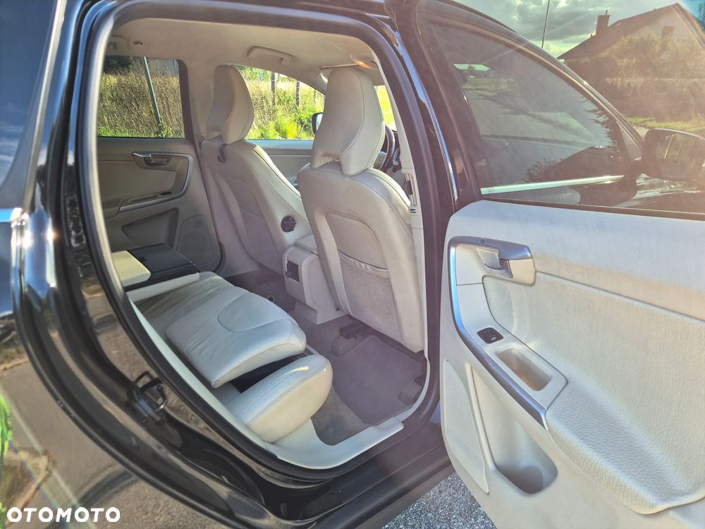 Volvo XC 60 D5 AWD Summum - 15