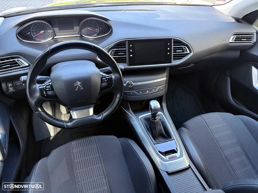 Peugeot 308 SW 1.5 BlueHDi Allure - 30