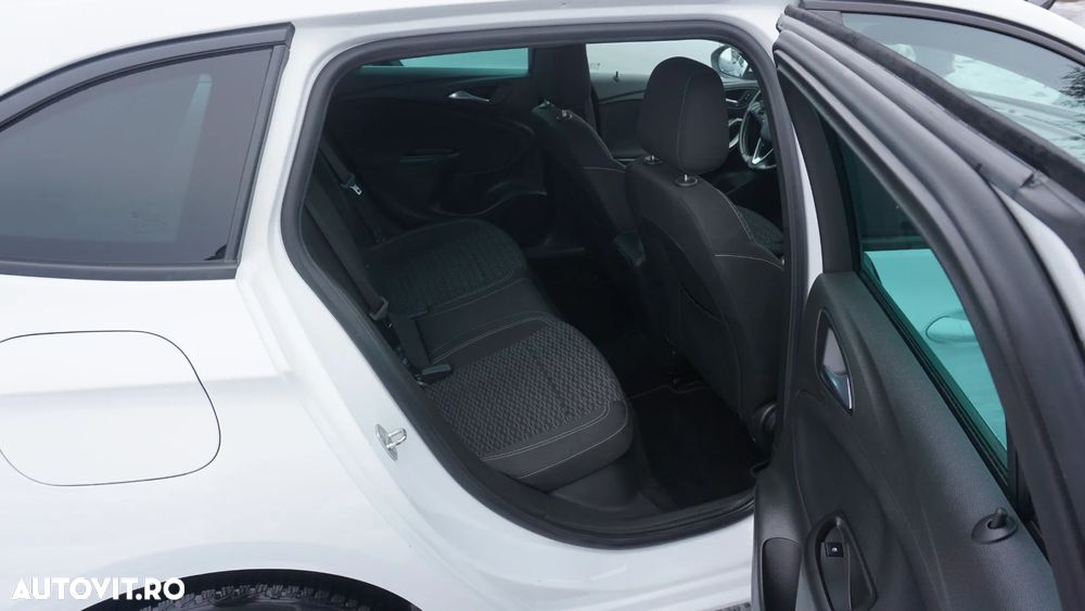 Opel Astra 1.6 D Start/Stop Selection - 13