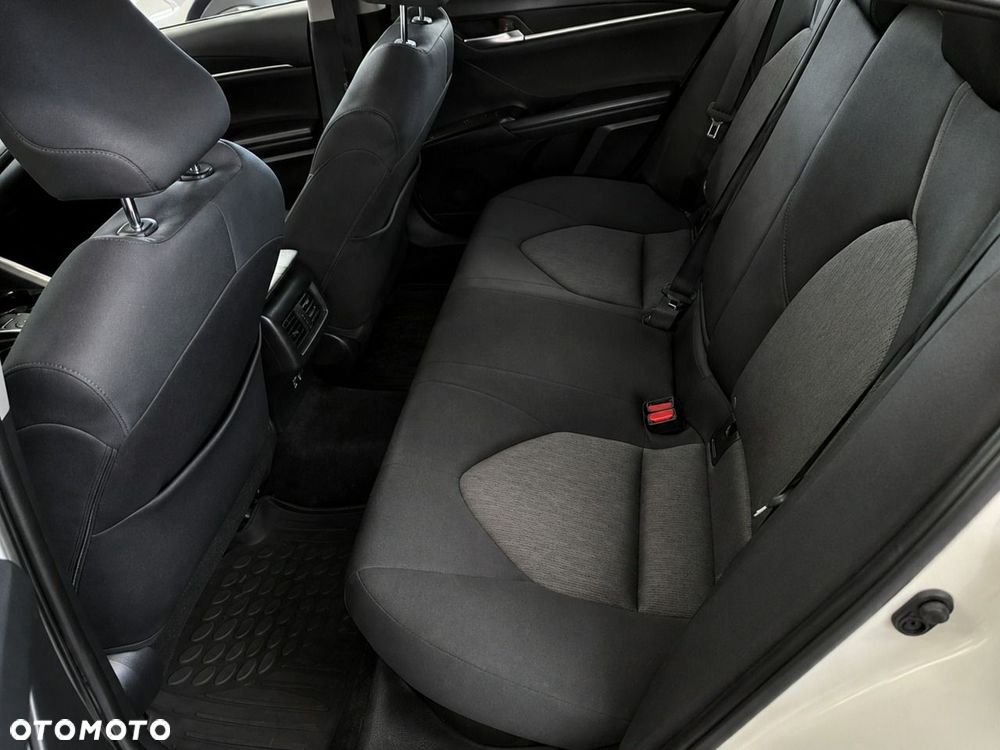 Toyota Camry 2.5 Hybrid Prestige CVT - 8