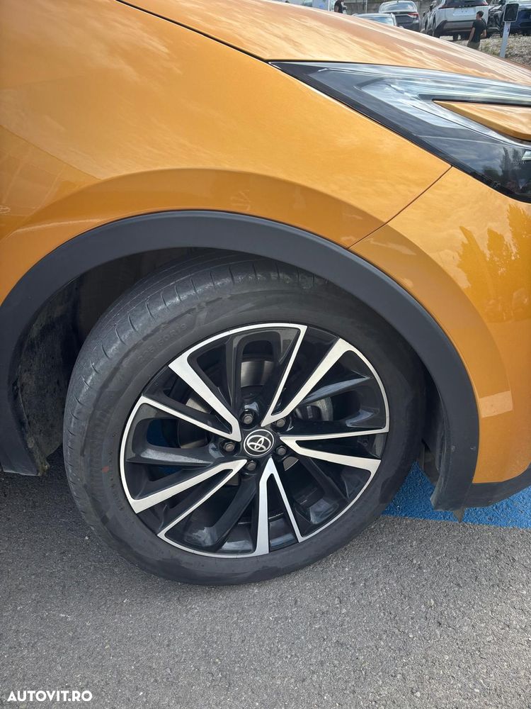 Toyota C-HR 1.8 HSD 122 CP 4x2 CVT C-lassy - 28