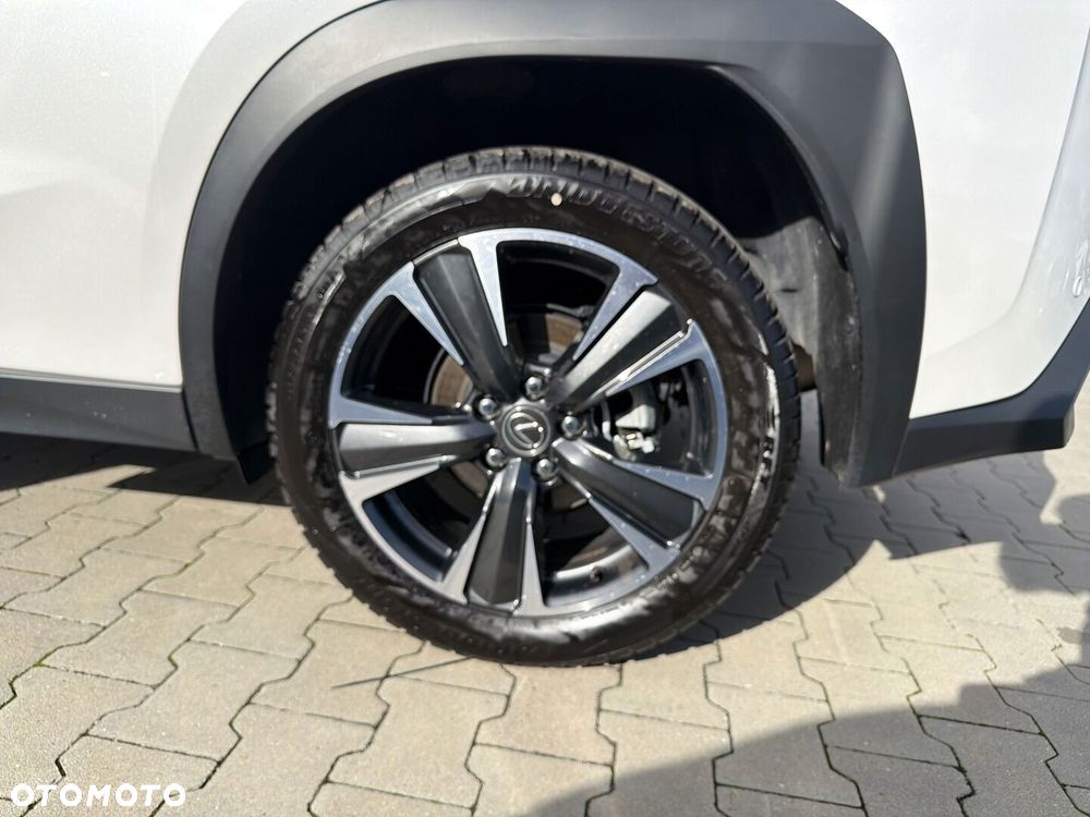 Lexus UX 300h Prestige - 19