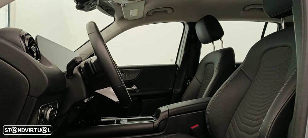 Mercedes-Benz GLB 180 d - 28