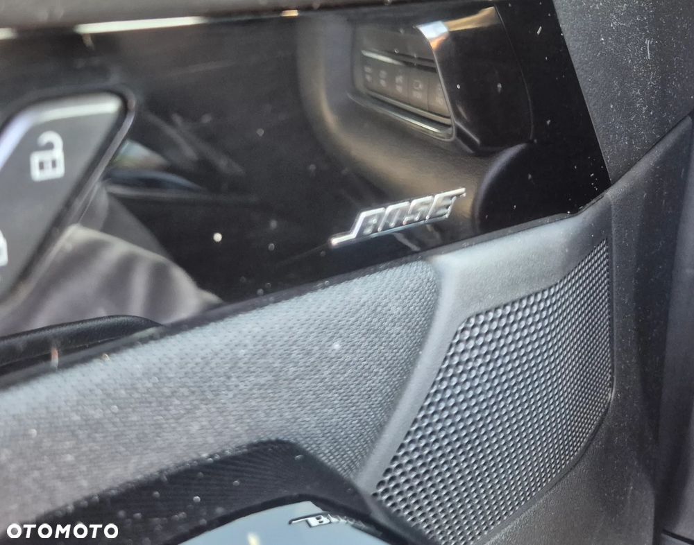 Mazda CX-30 2.0 mHEV Hikari 2WD - 17