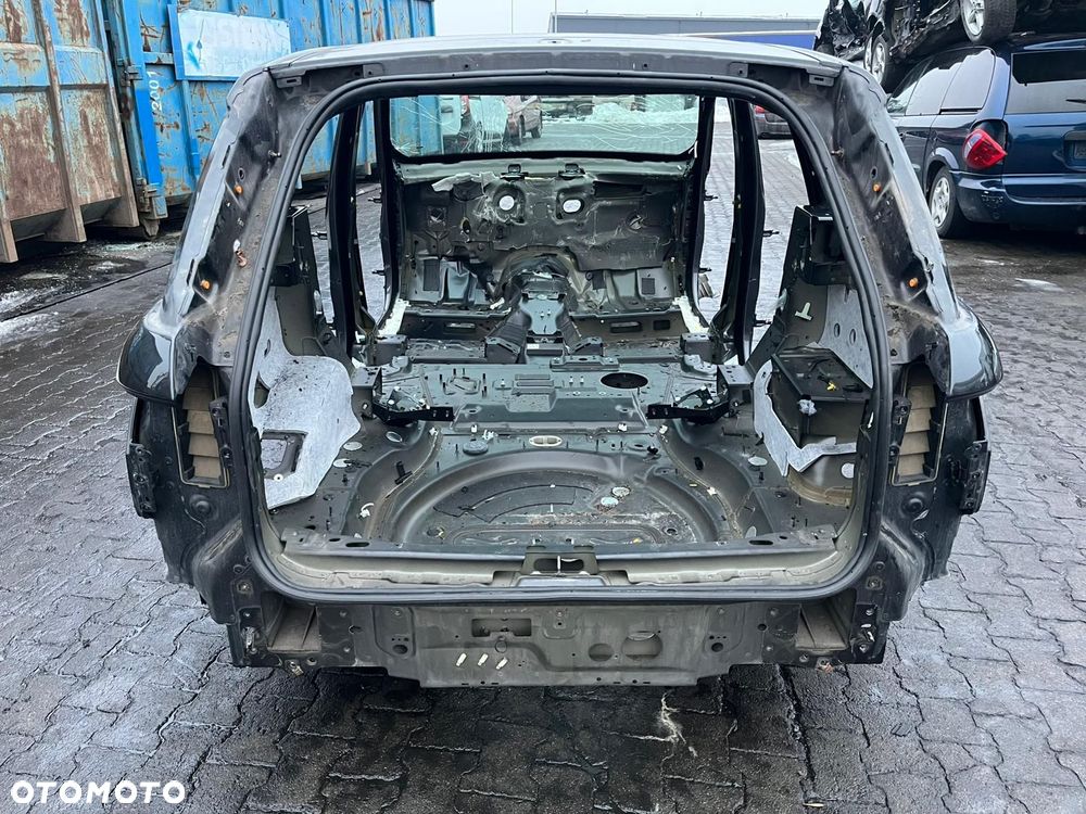 PAS TYŁ ĆWIARTKA WANNA BAGAŻNIKA RANGE ROVER SPORT II L494 - 2