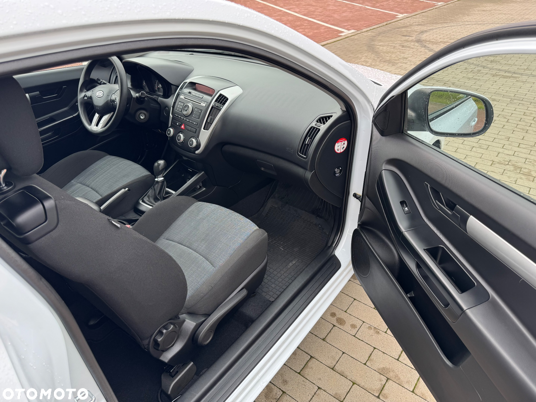 Kia Ceed 1.4 CVVT Attract - 15