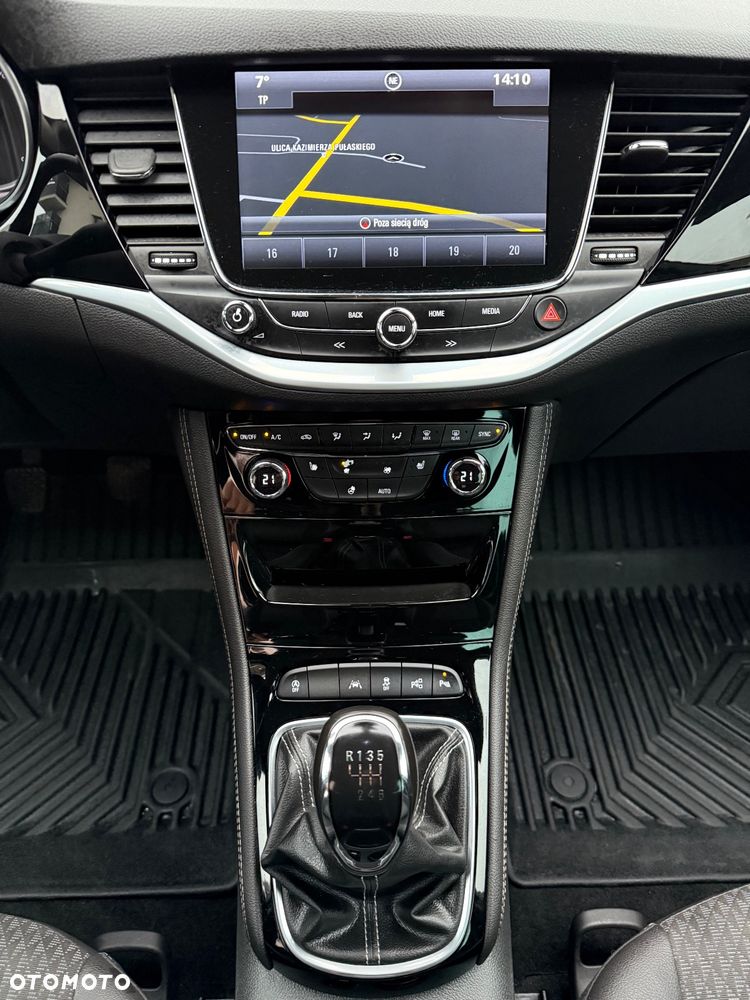 Opel Astra 1.4 Turbo Start/Stop Dynamic - 24