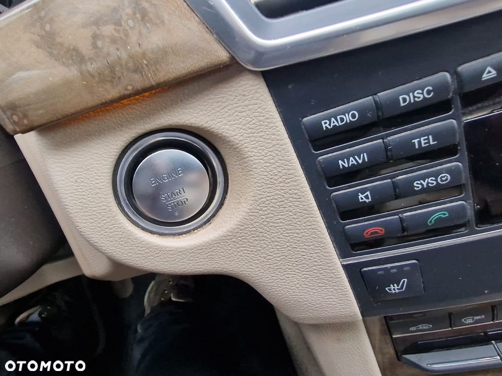 Mercedes-Benz Klasa E 350 CDI DPF 4Matic BlueEFFICIENCY 7G-TRONIC - 11