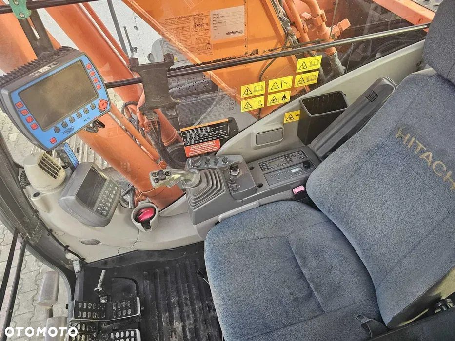 Hitachi ZX250LCN-3 - 8