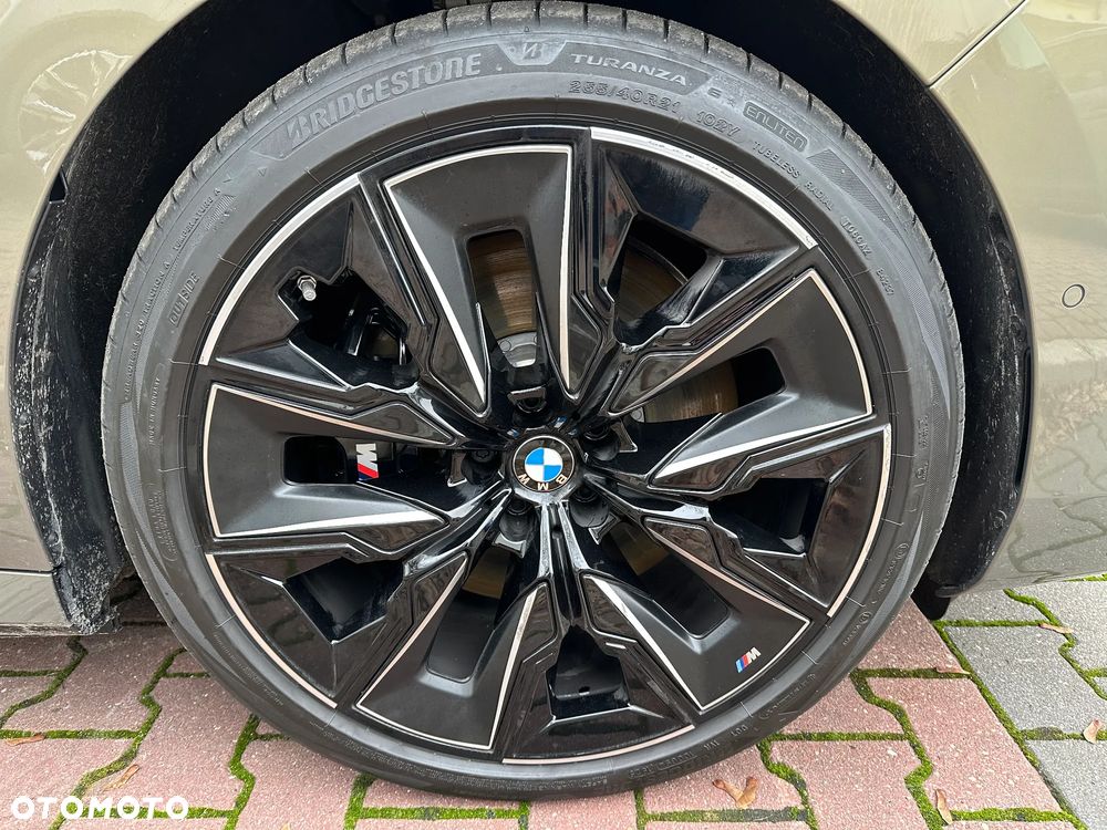 BMW Seria 7 M760e PHEV xDrive sport - 25