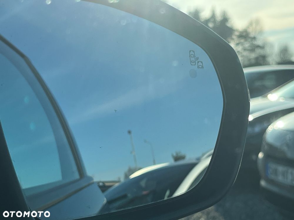 Peugeot 5008 PureTech 130 EAT6 Allure - 32