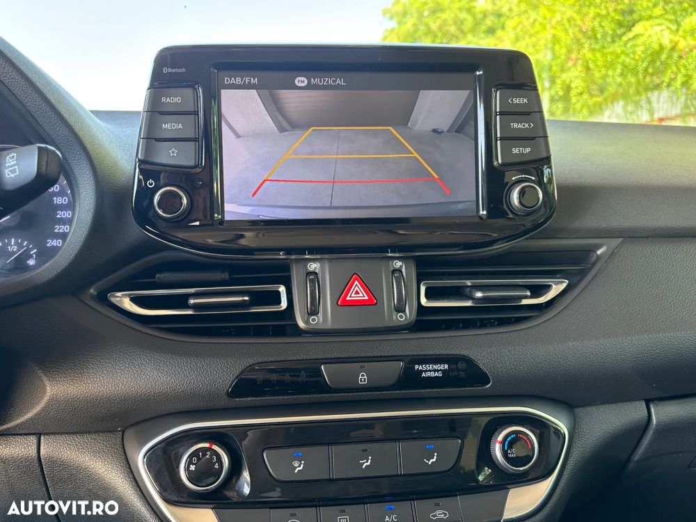 Hyundai i30 1.5 110CP M/T Highway - 29